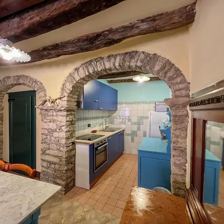 度假居 Sardinian Gallery Bonaria 博萨
